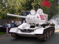 T-34 russian tank artois libéré souchez 2004