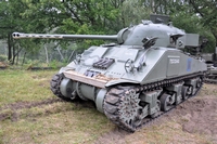 sherman m4a4 firefly musée royal de l'armée Tanks in Town 2014