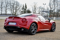 alfa romeo 4c cars & coffee paris 2015