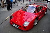 Ferrari F40 8ème automobiles sur les champs artcurial 2015