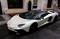 Lamborghini Aventador SV Roadster Carspotting à Paris 2016