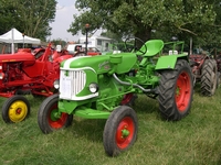 tracteur güldner rétro tracto sec bois 2005