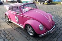 volkswagen beetle Hello Kitty Oldtimer Tankstelle Hambourg hamburg
