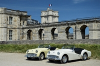 triumph tr3 rassemblement mensuel vincennes en anciennes au château de vincennes, mai 2015