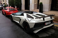 Lamborghini Aventador SV Roadster Carspotting à Paris 2016