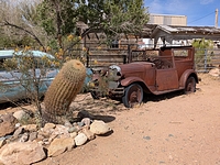  Carspotting sur un bout de la Route 66 en Arizona